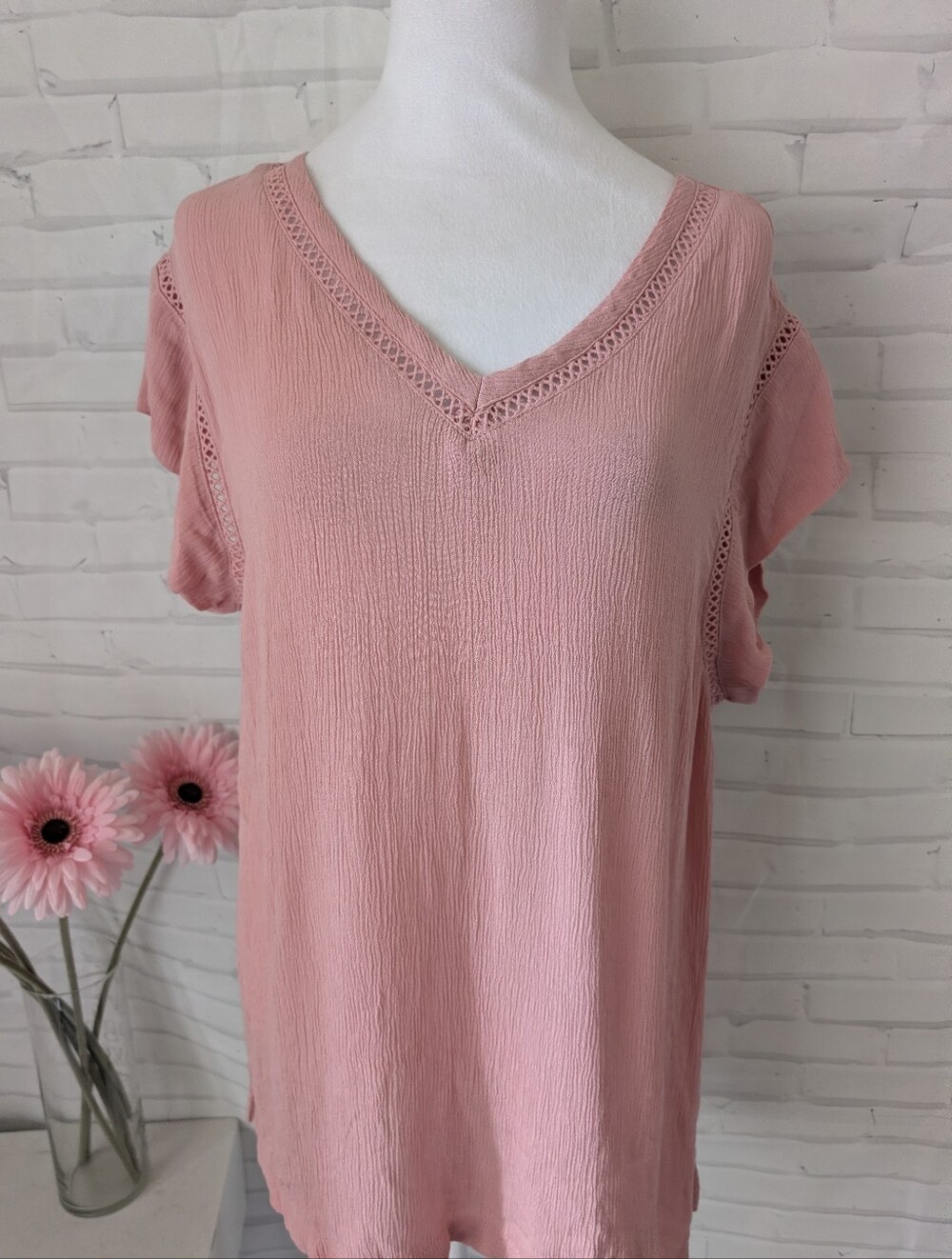 NWT Buffalo David Bitton Pink V-Neck Tunic with Lace Trim